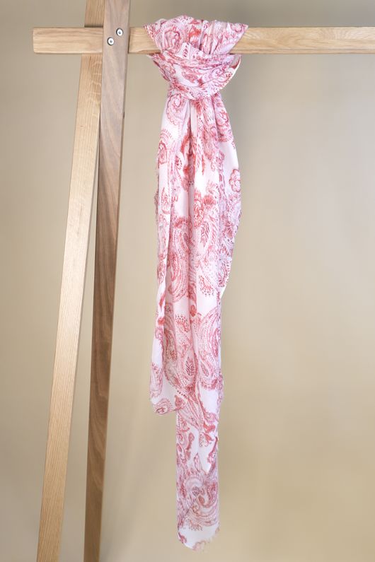  Paisley Scarf Sangria -